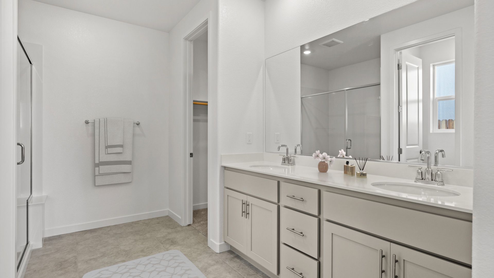 Lantana Primary Bath 2