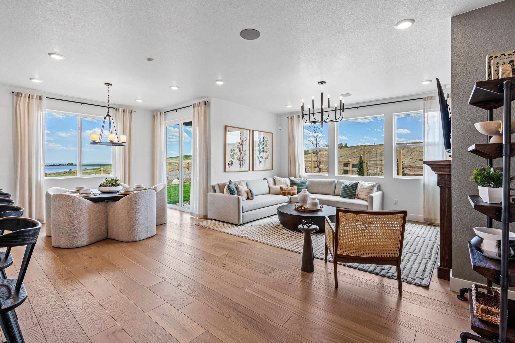 005-9209-Russell-Cir-Print