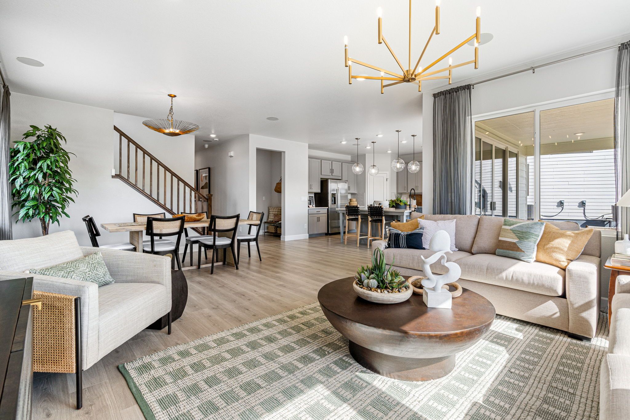 008-9229-Russell-Cir-Print