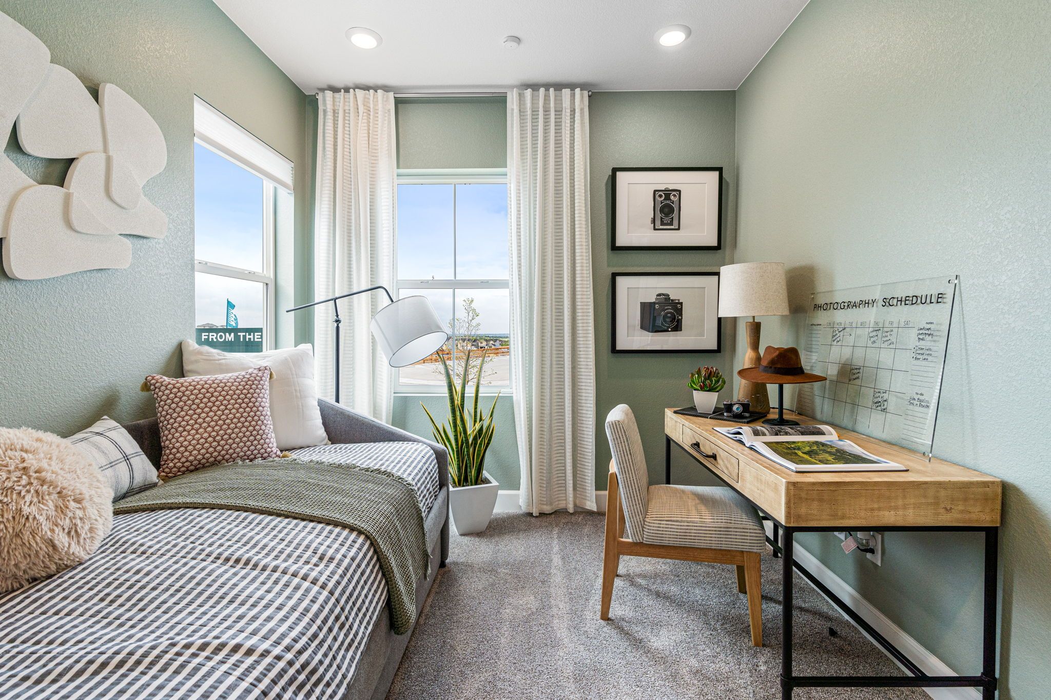 024-9229-Russell-Cir-Print