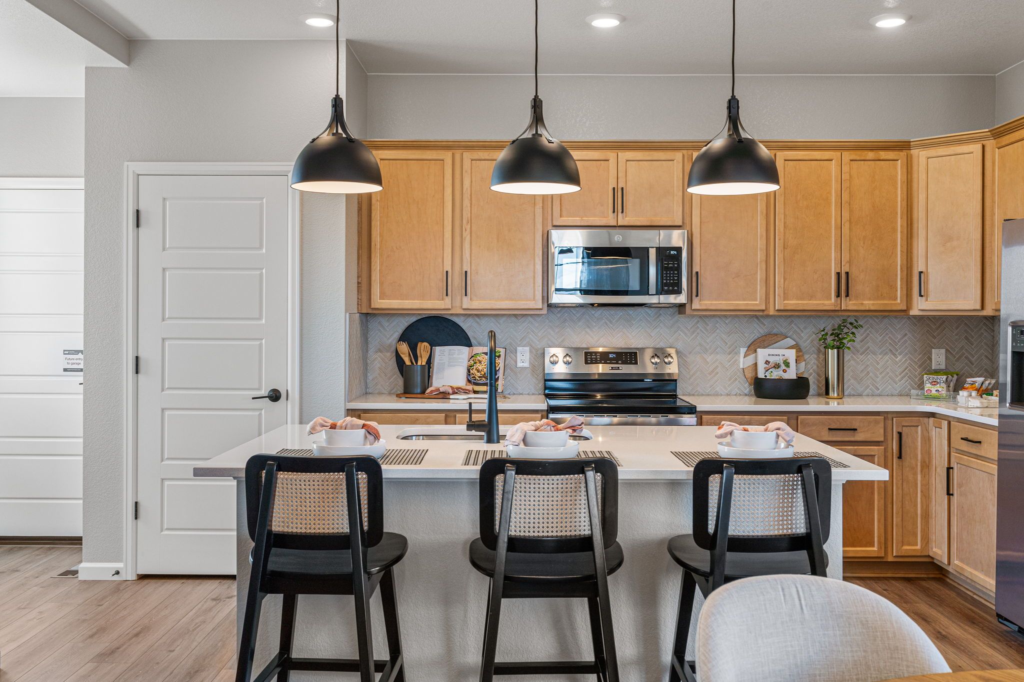 022-2121-Barnwood-Dr-Print