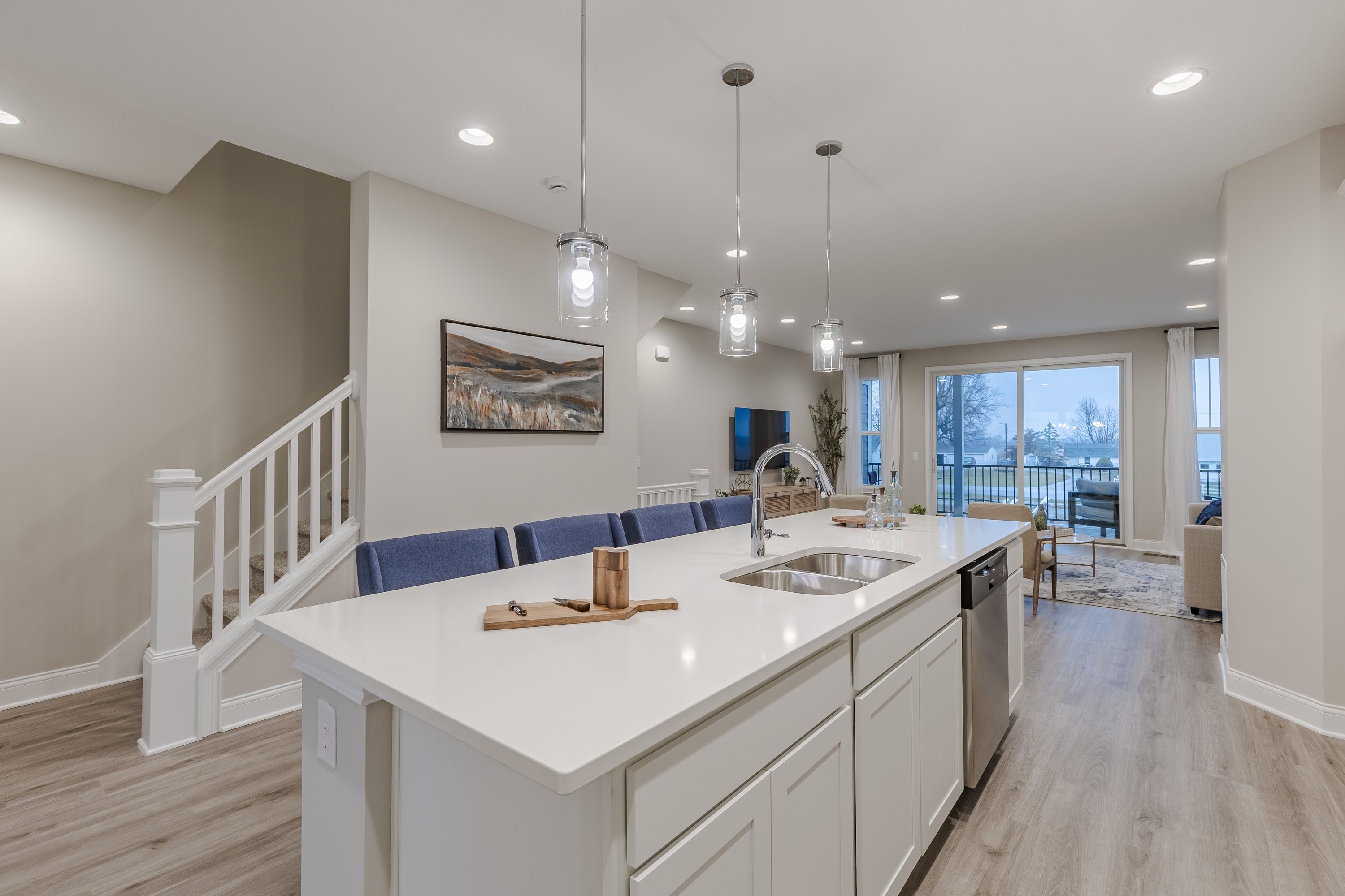 COT10003-MIDTOWN P2-S MODEL-29