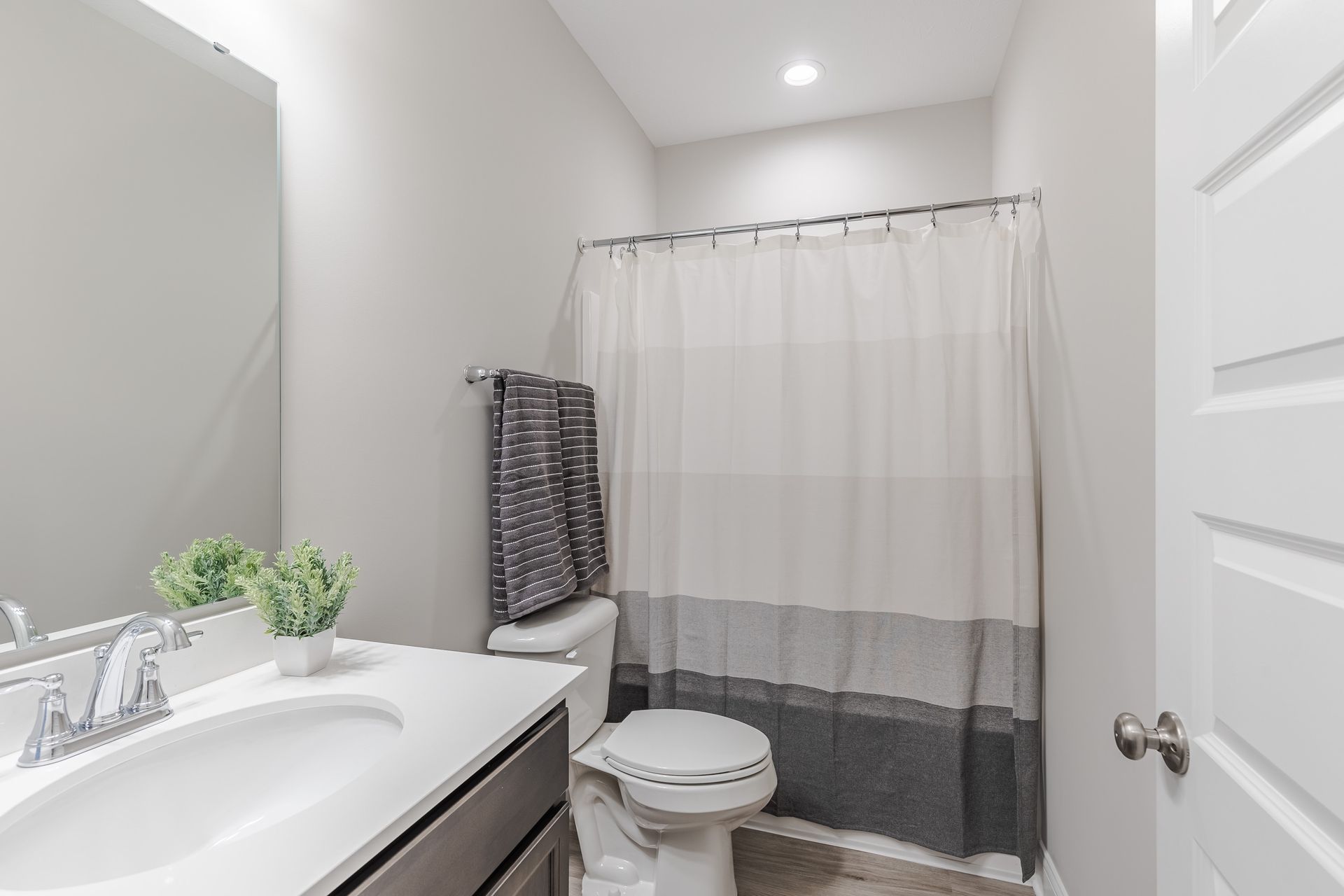 COT10003-MIDTOWN P2-S MODEL-11