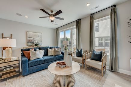 411 Jetton St-010