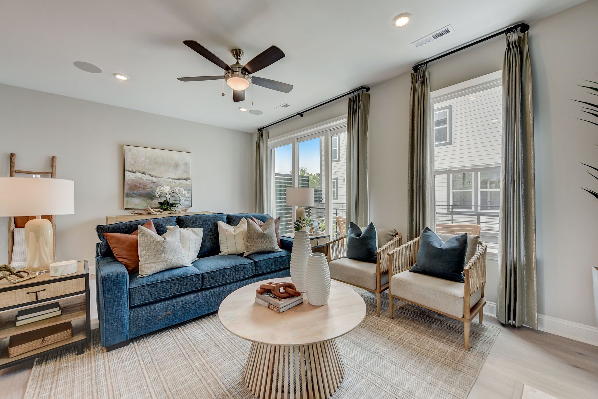 411 Jetton St-010