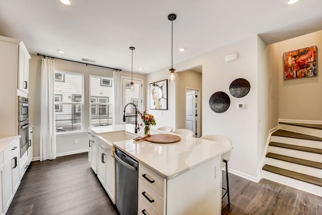 407 Jetton St-016