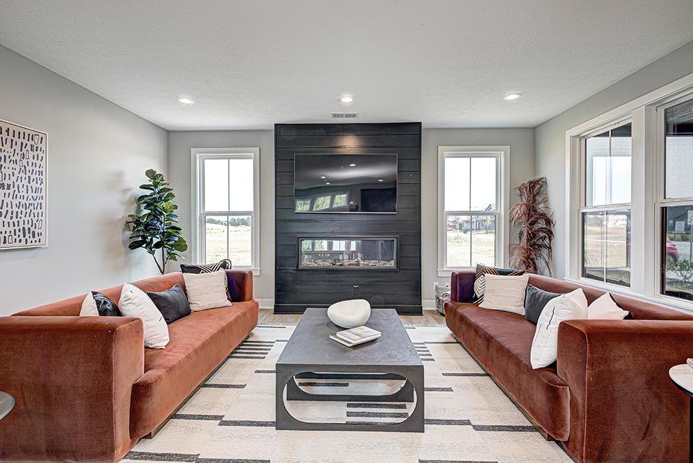 2886-evergreen-ave-10-living-room