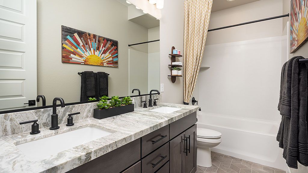 Aloravita South Palisade Bath 2 1024x576