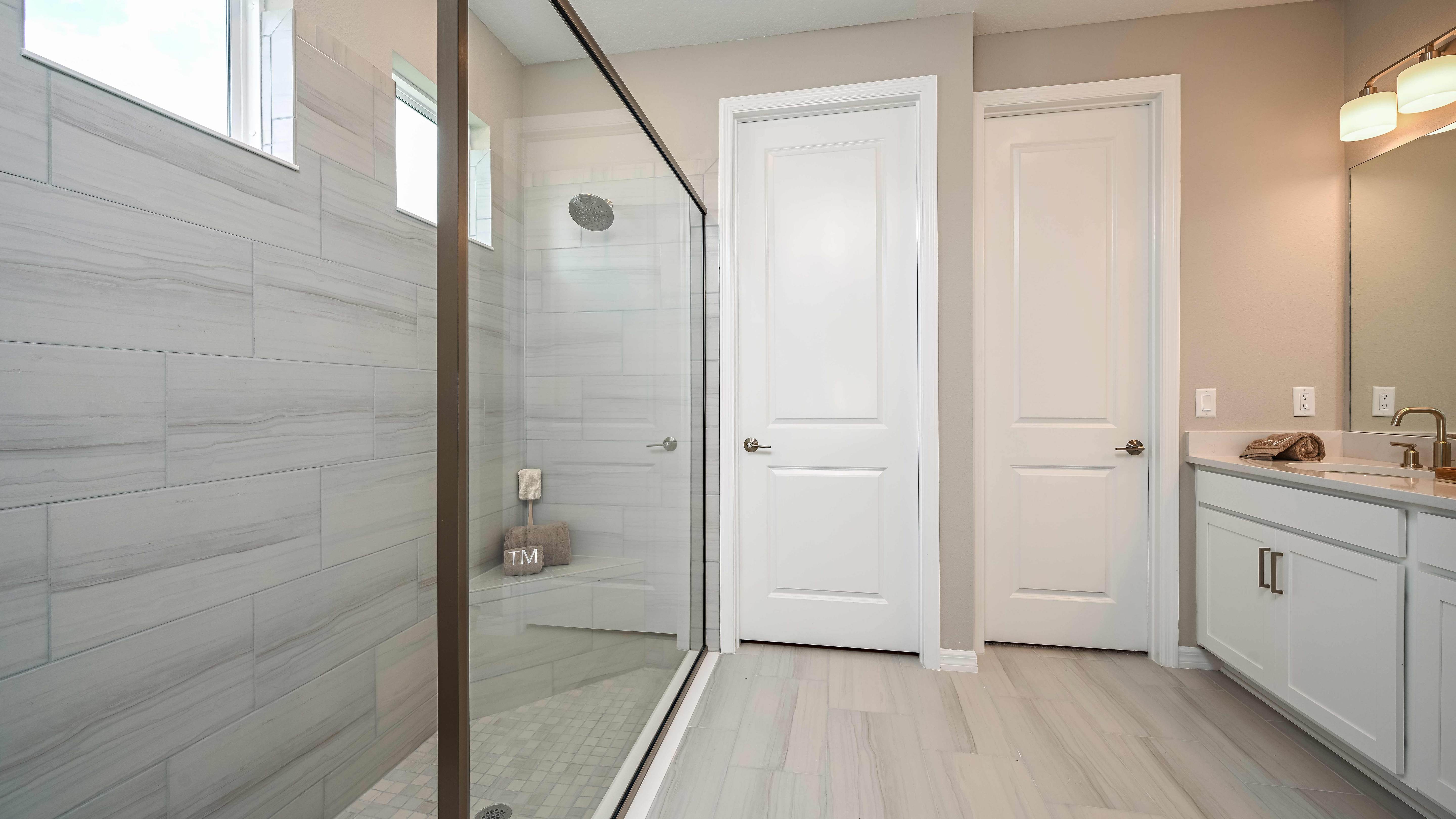 Tiburon Bahama 6601-1200x675 - primary bath