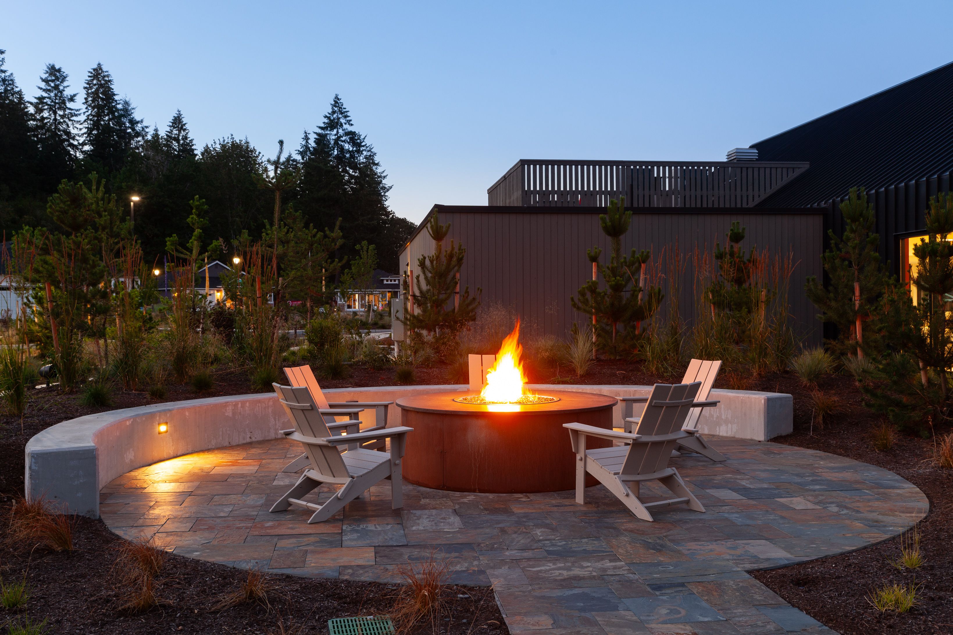 Ovation at Oak Tree_The Villages Circular Firepit