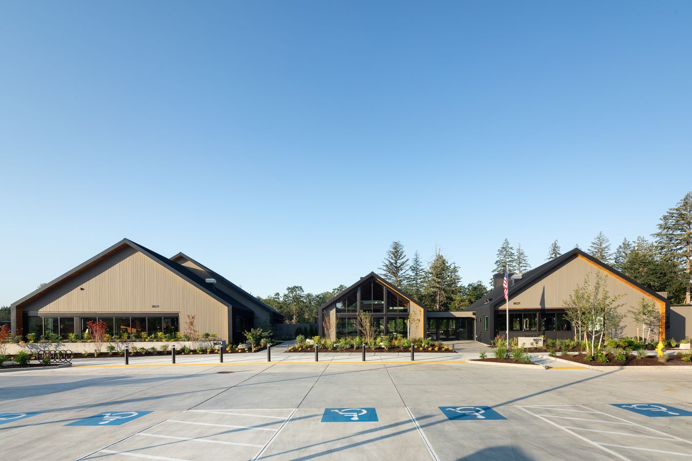 Ovation at Oak Tree_The Villages Exterior