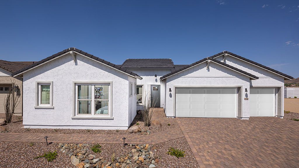 Aloravita Catalina Front Daylight