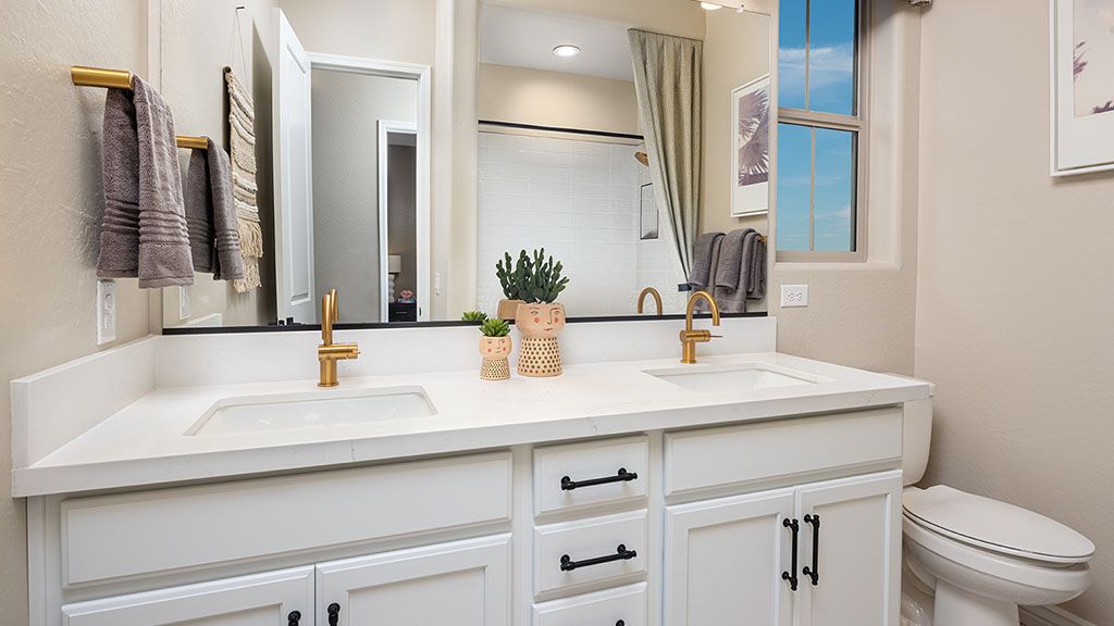 Aloravita South Catalina Bath 2