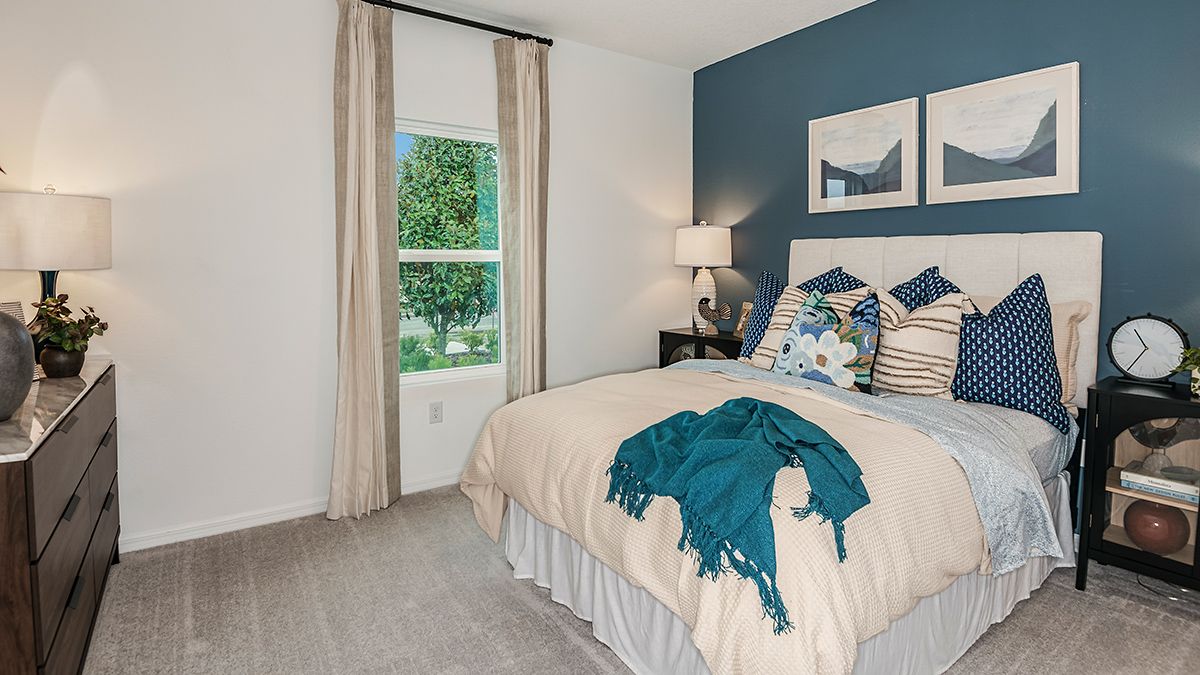 Coopers-Meadow-Mulberry-5890