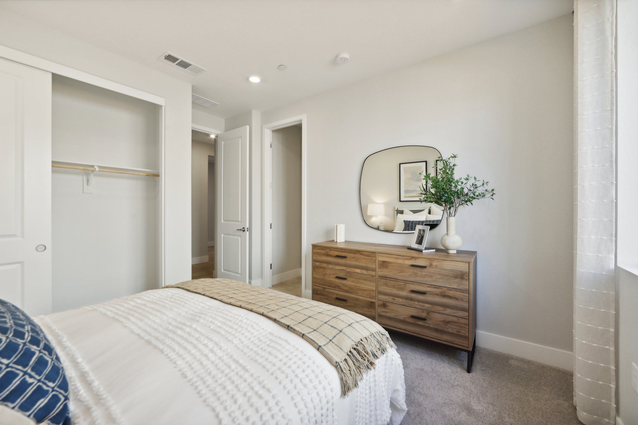 Magnolia Bed 4