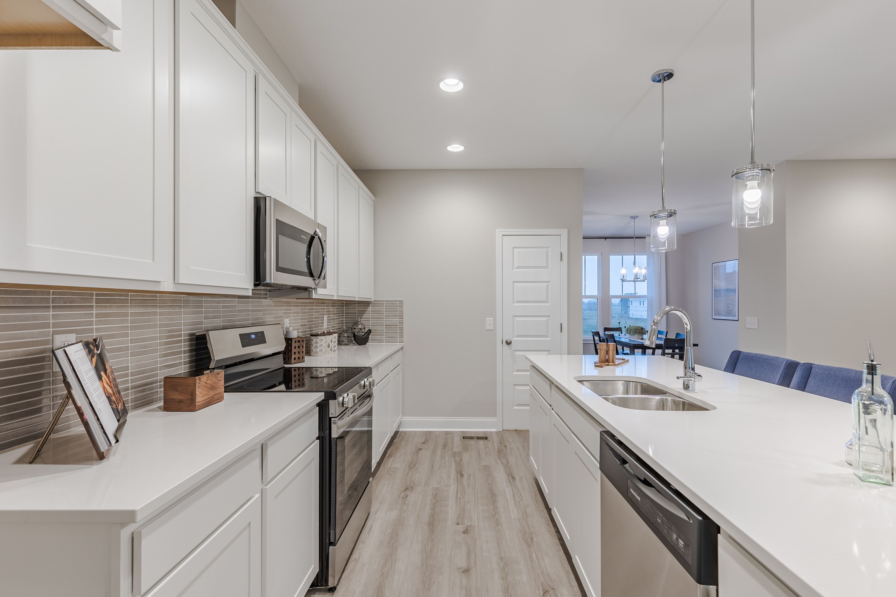 5752 Arcade Boulevard (Midtown)