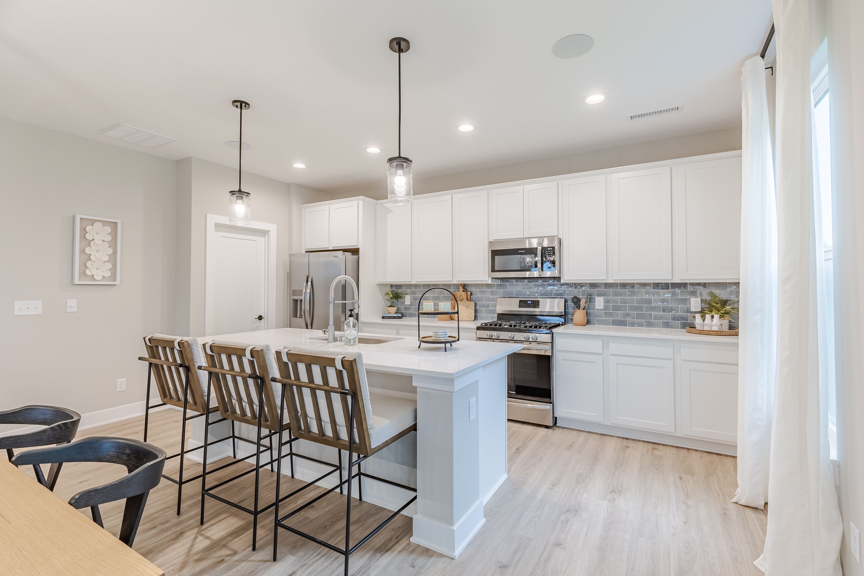 14 Kitchen
