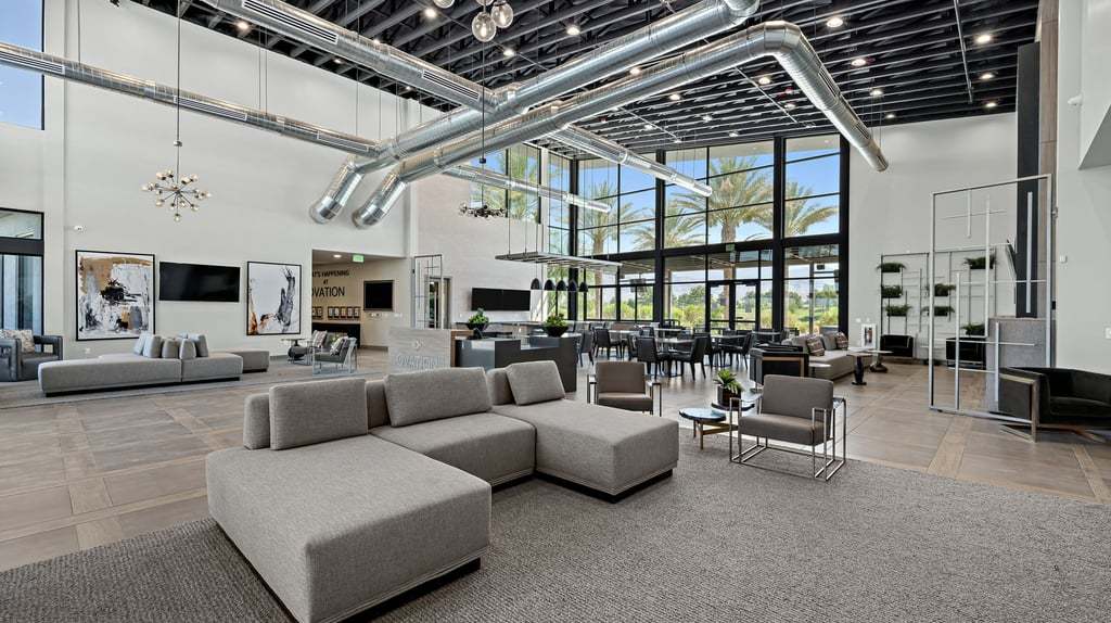 29-custom-Ovation Clubhouse-28