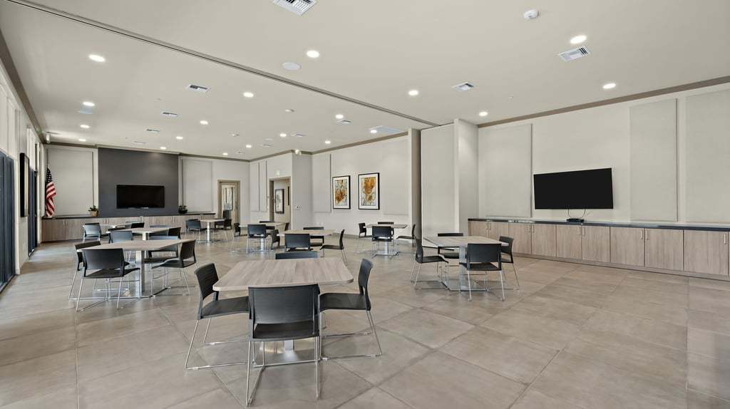 36-custom-Ovation Clubhouse-31