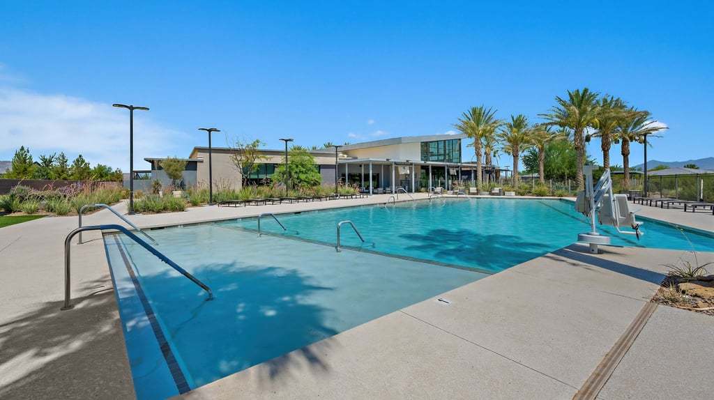 39-custom-Ovation Clubhouse-39