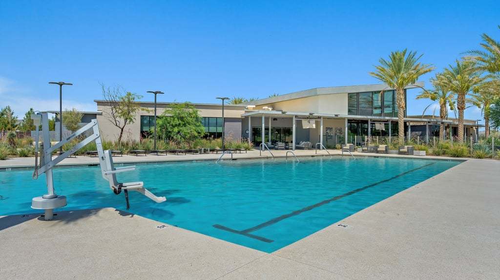 41-custom-Ovation Clubhouse-41