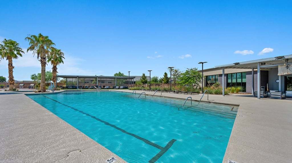 42-custom-Ovation Clubhouse-42