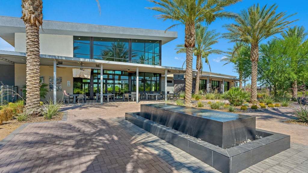 43-custom-Ovation Clubhouse-43