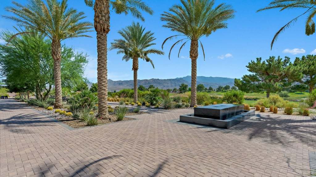 45-custom-Ovation Clubhouse-45