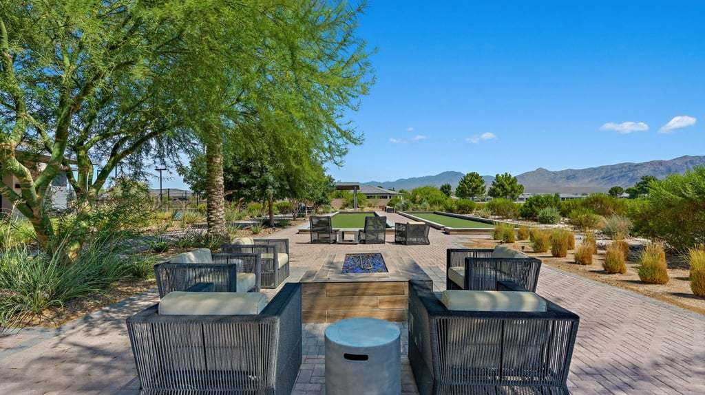 46-custom-Ovation Clubhouse-46