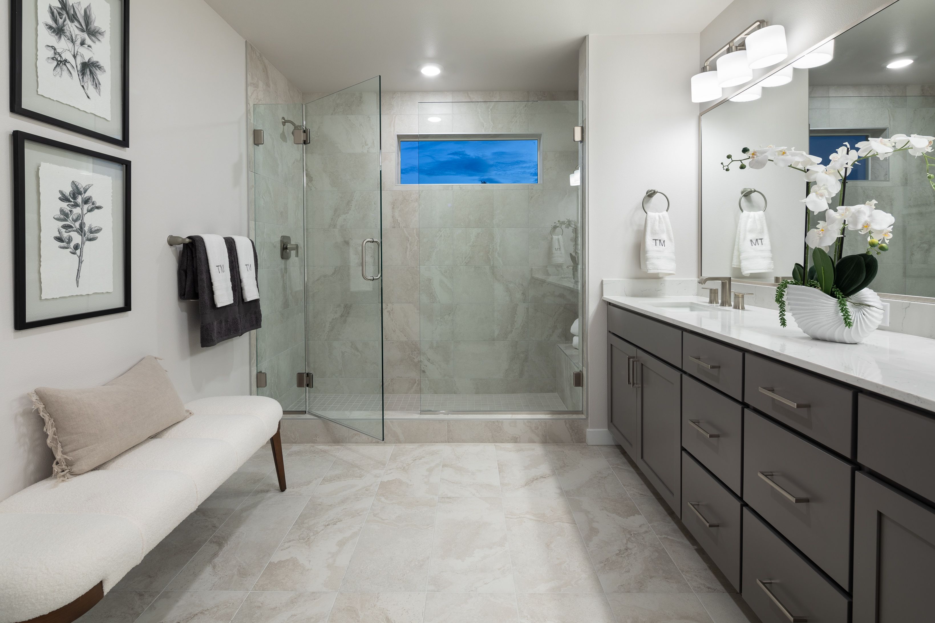 Senderos_A24_Primary Bathroom