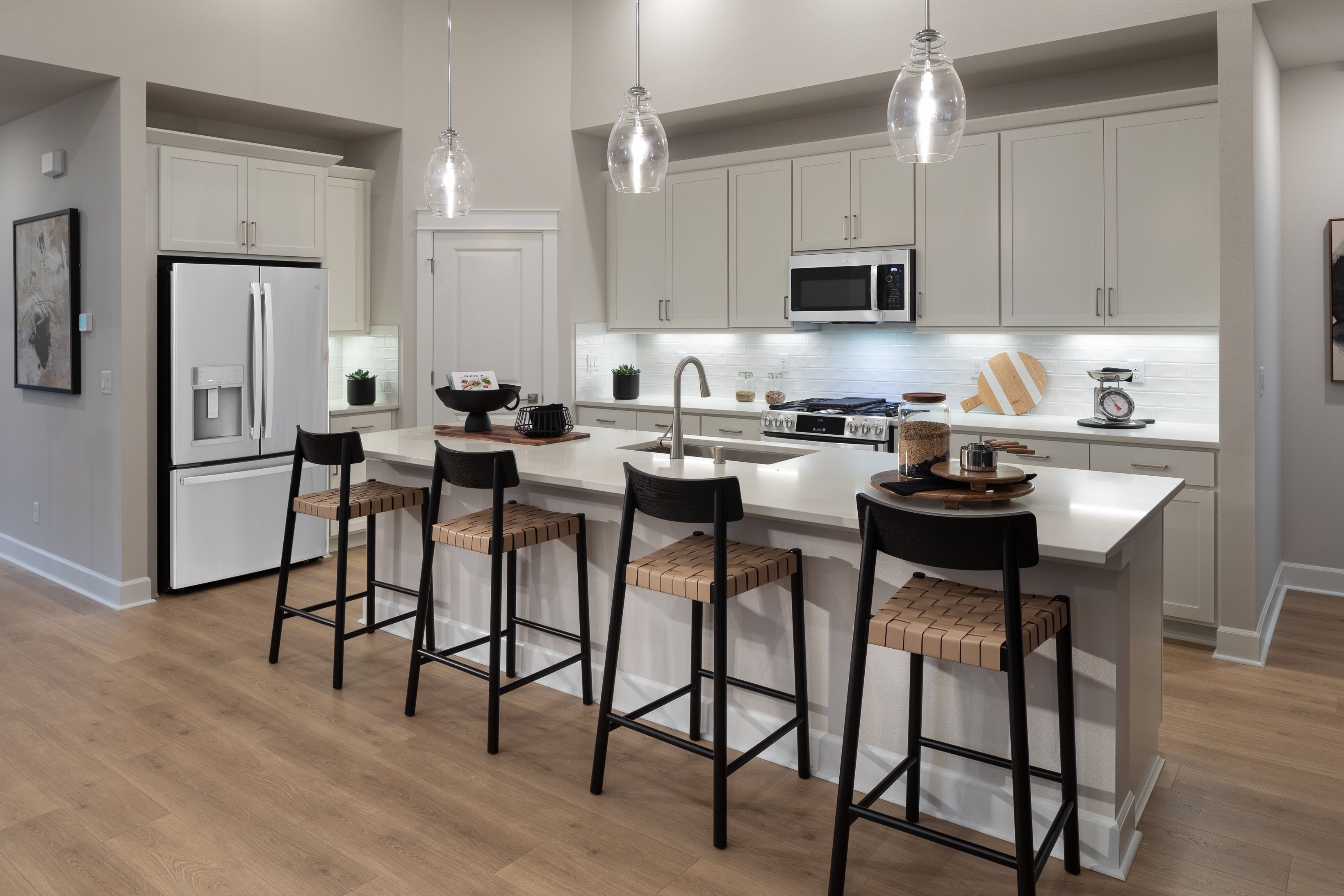 Ovation at Oak Tree Cedar II Kitchen