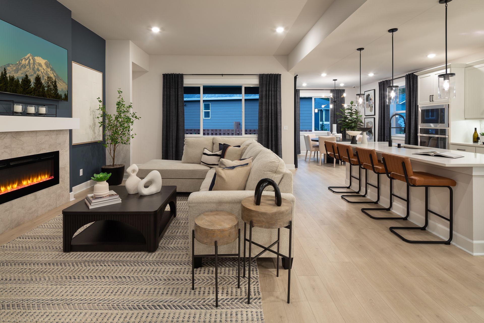 Ovation at Oak Tree Great Room_Kitchen