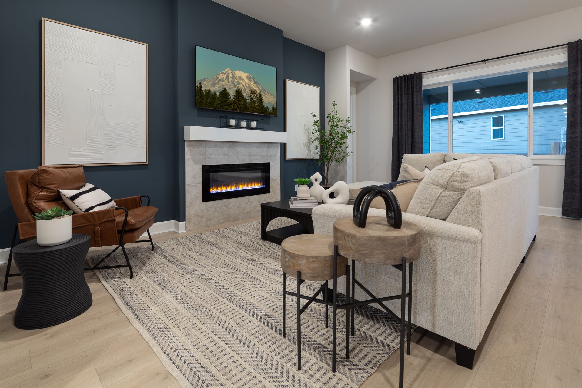 Ovation at Oak Tree Hemlock II Great Room