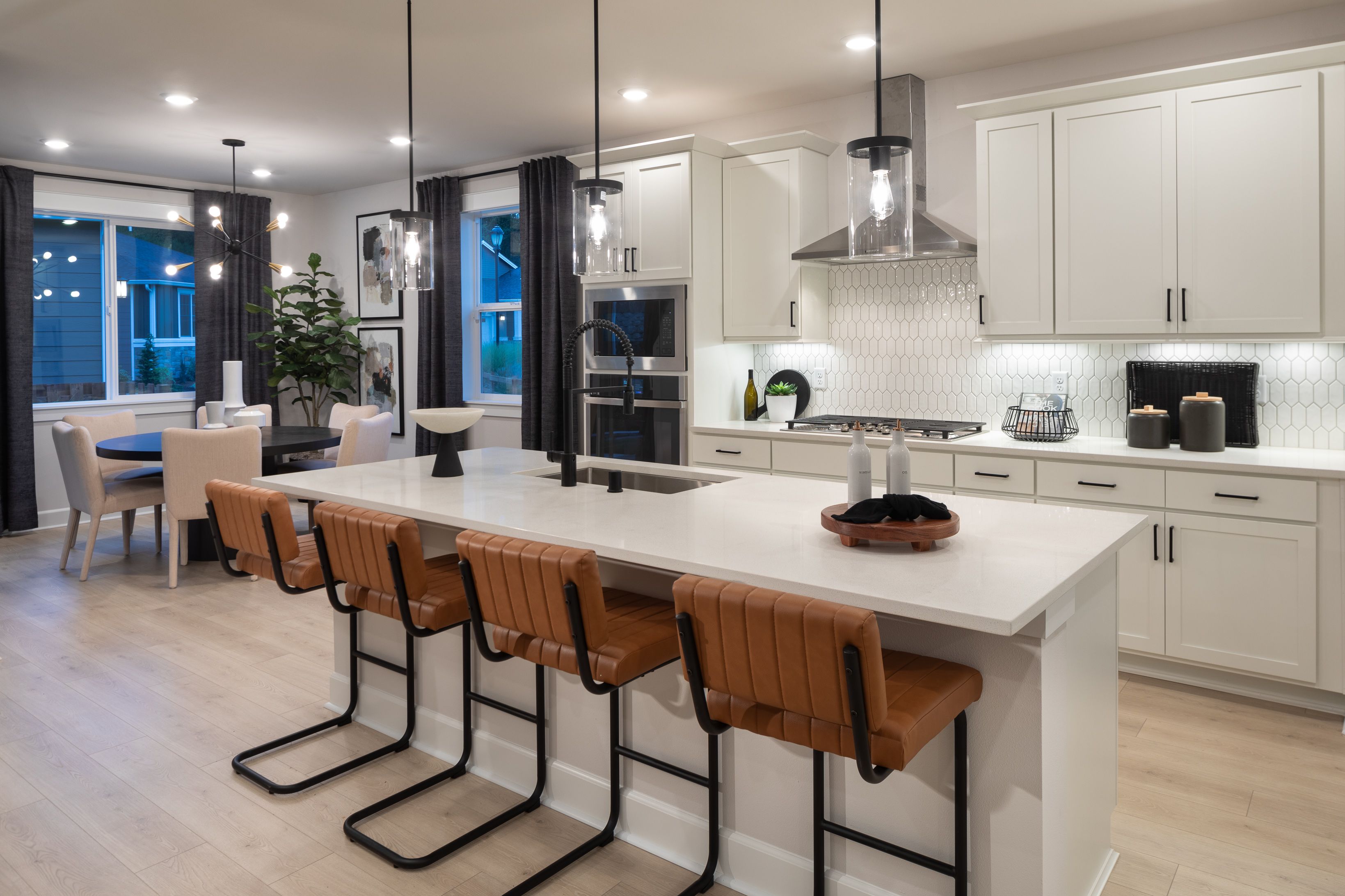 Ovation at Oak Tree Hemlock II Kitchen