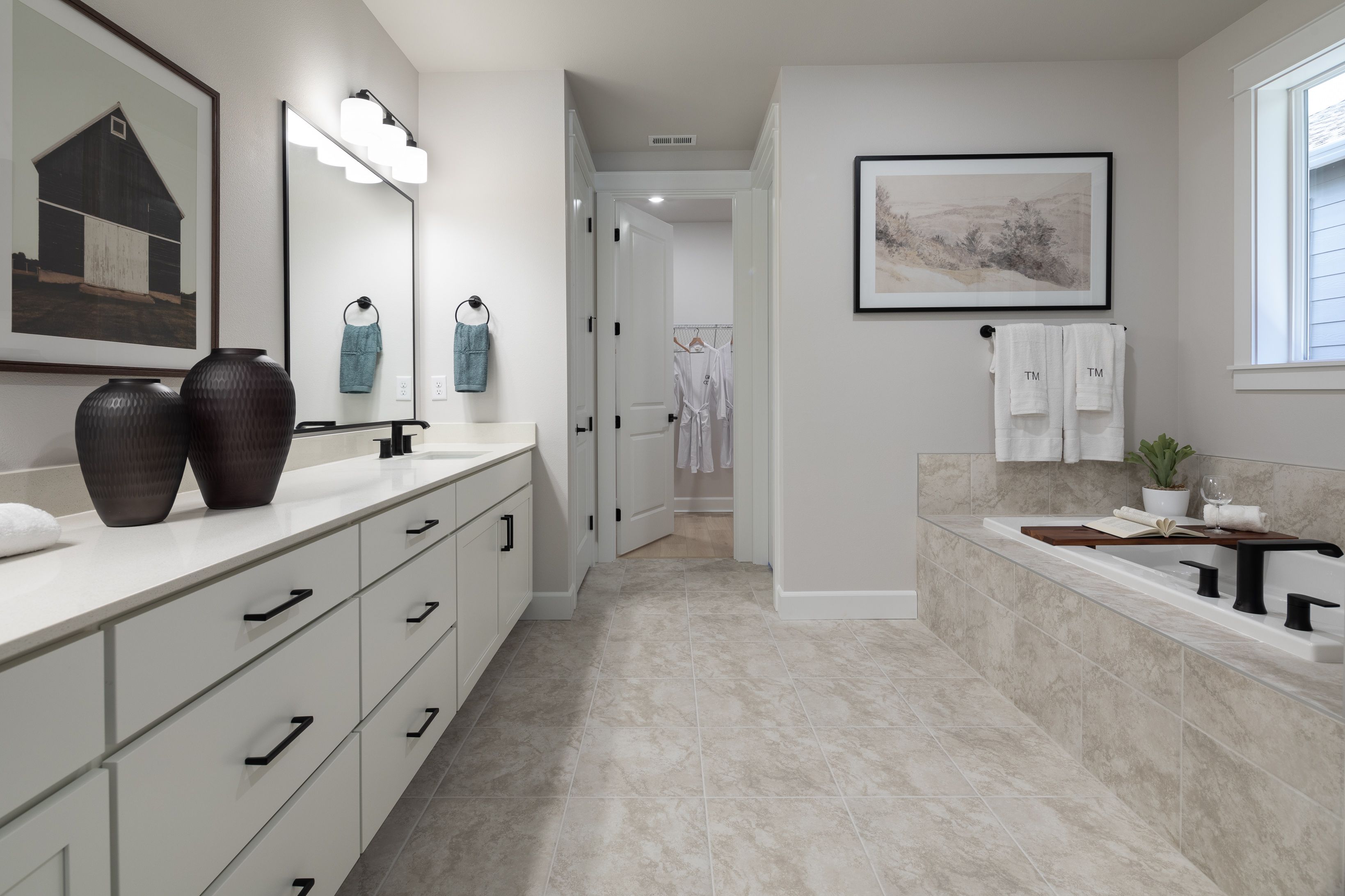 Ovation at Oak Tree Hemlock II Primary Bathroom