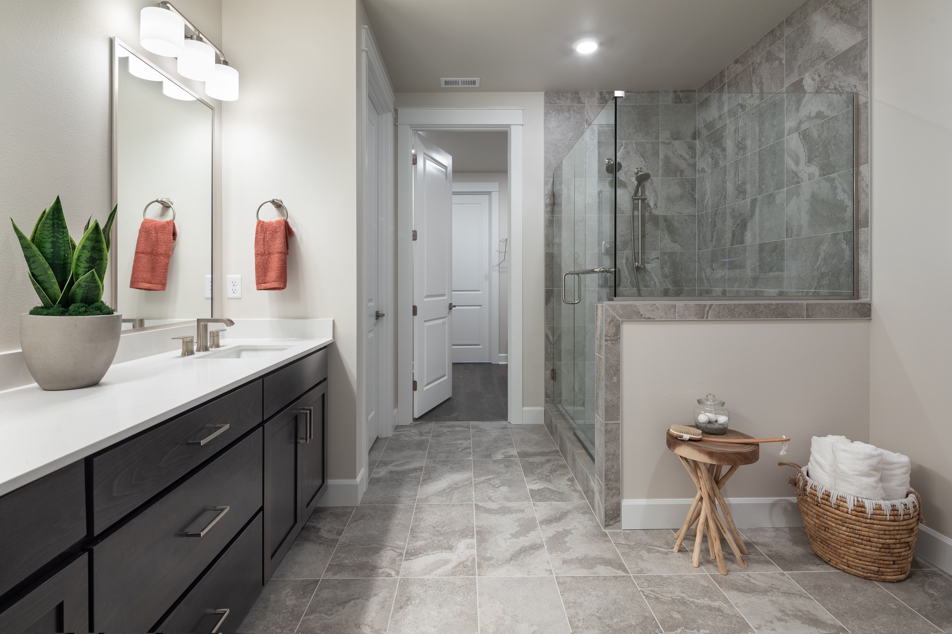 Ovation at Oak Tree Sequoia II Primary Bathroom