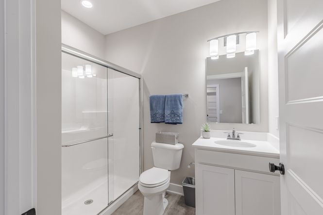 25 Guest Bathroom