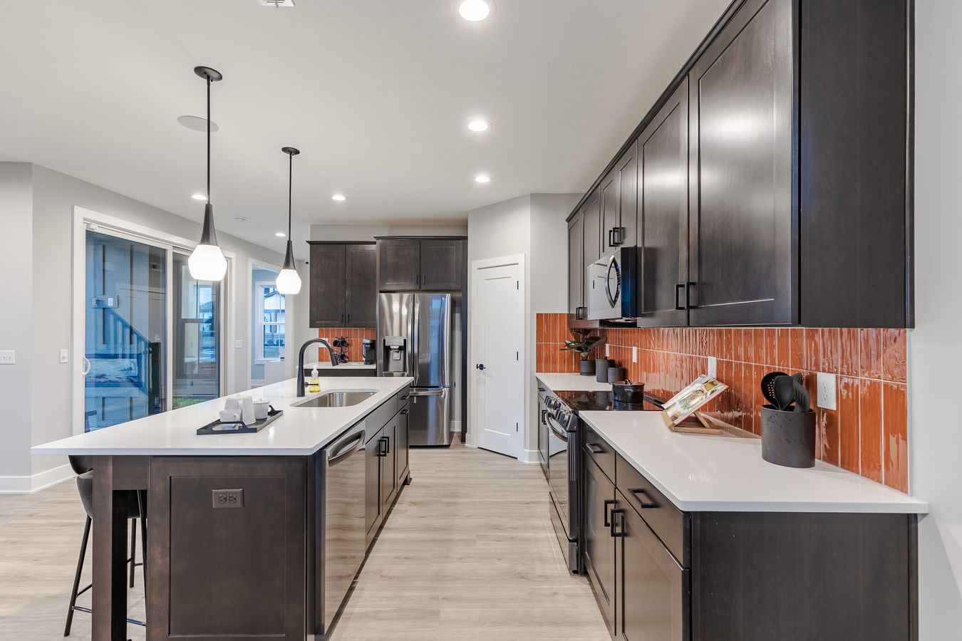 16 Kitchen