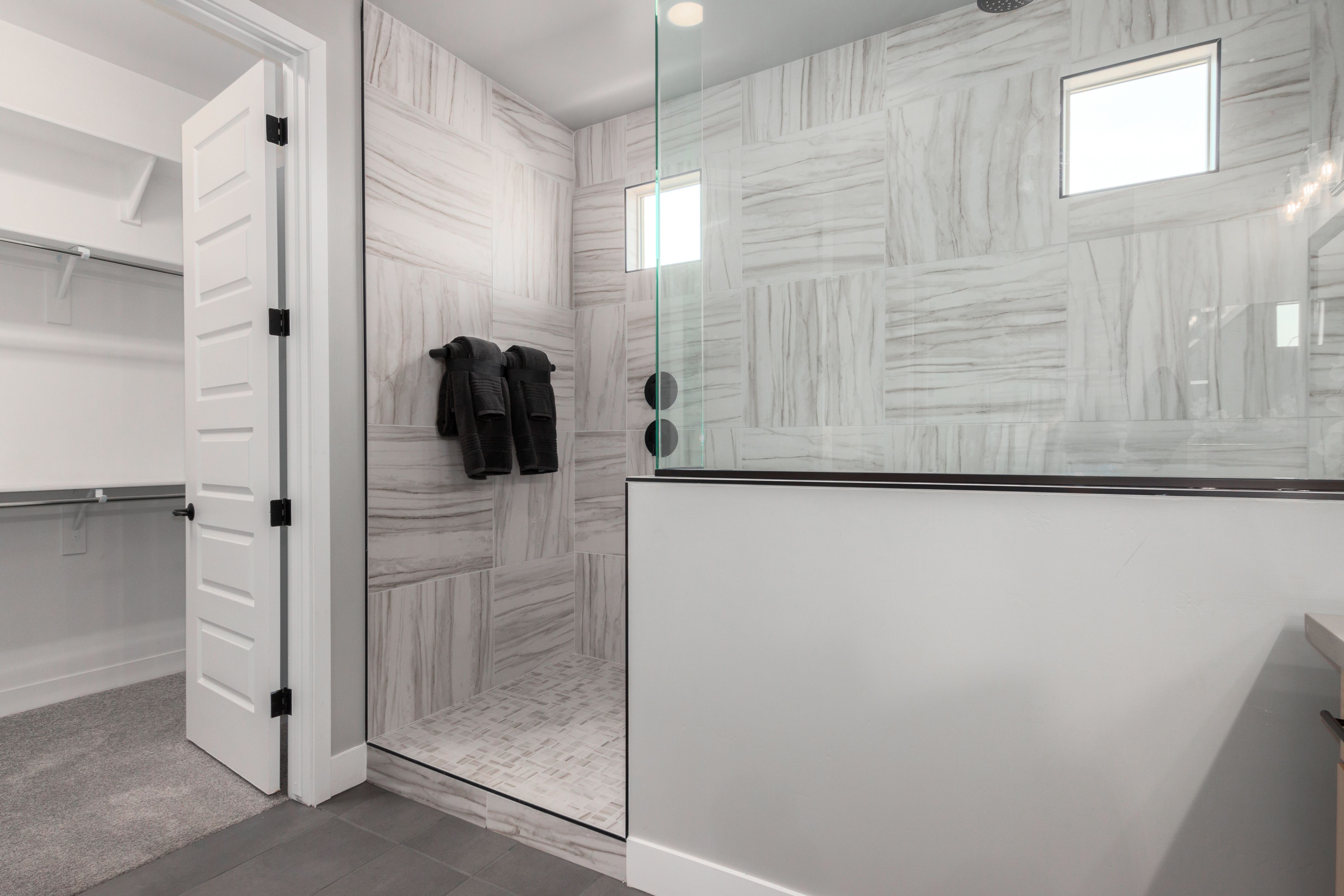 Owners Walk In Shower16