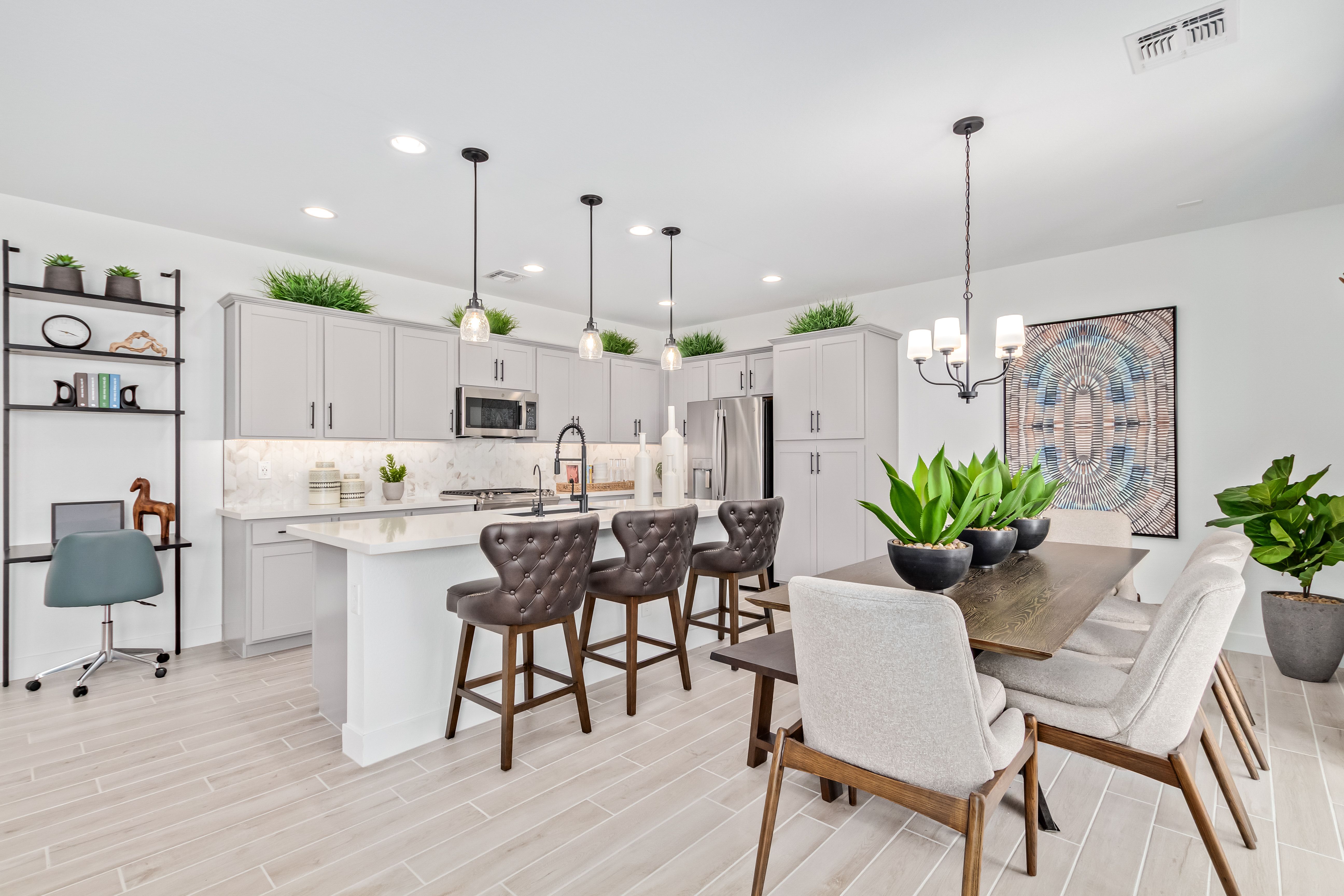 Dining and Kitchen14