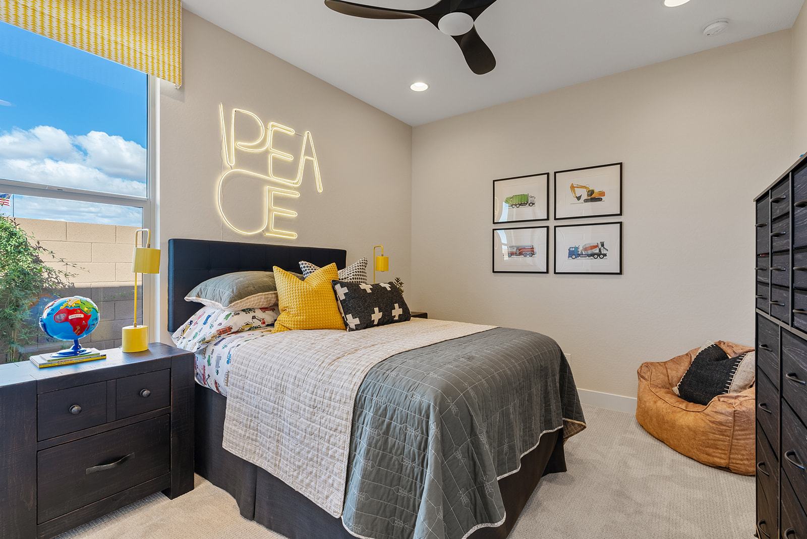 Asante Encore Regal_Bed 3