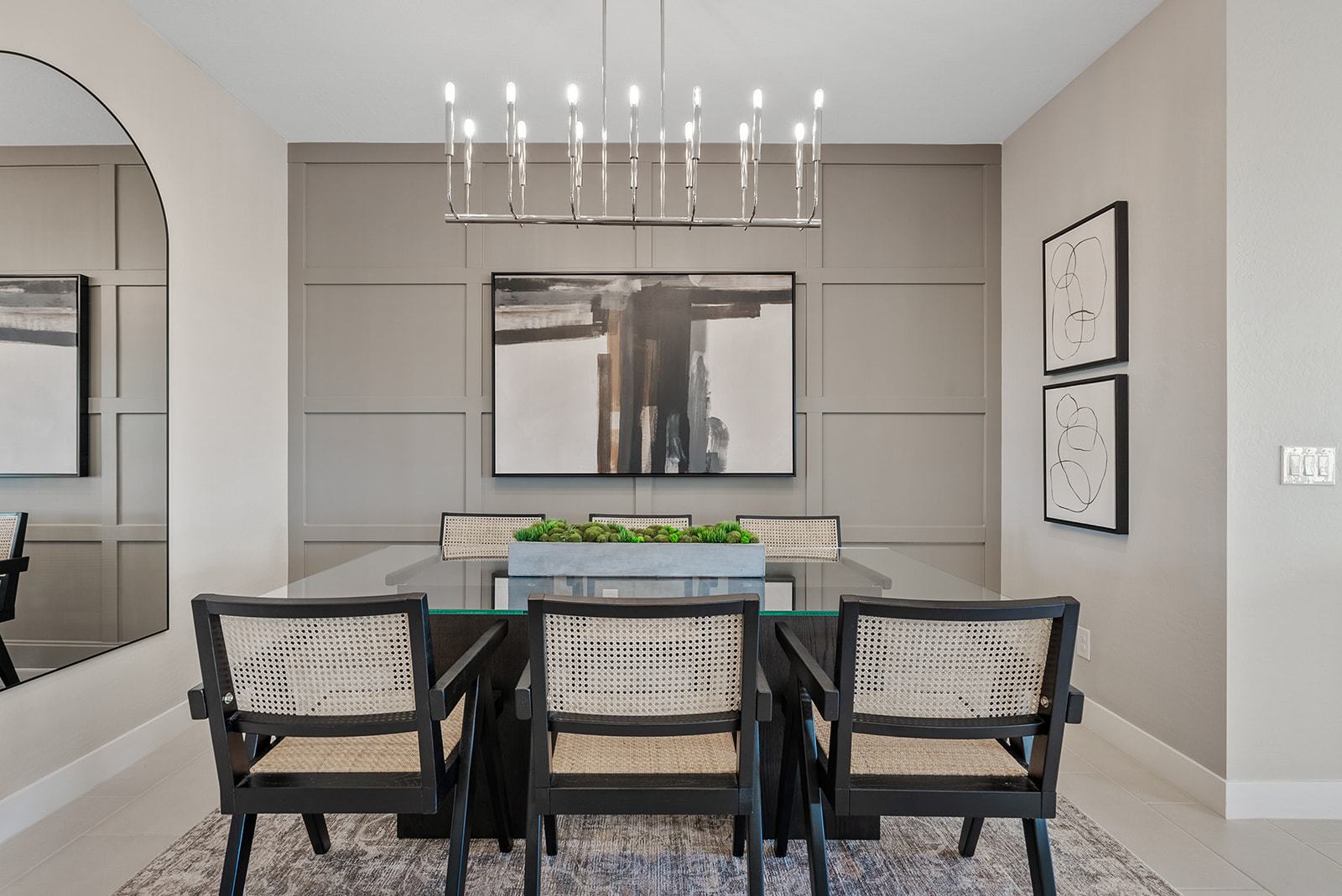 Asante Discovery_Onyx Model_Dining