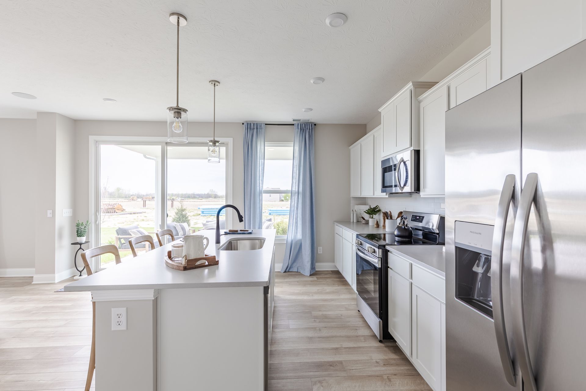 09 Kitchen