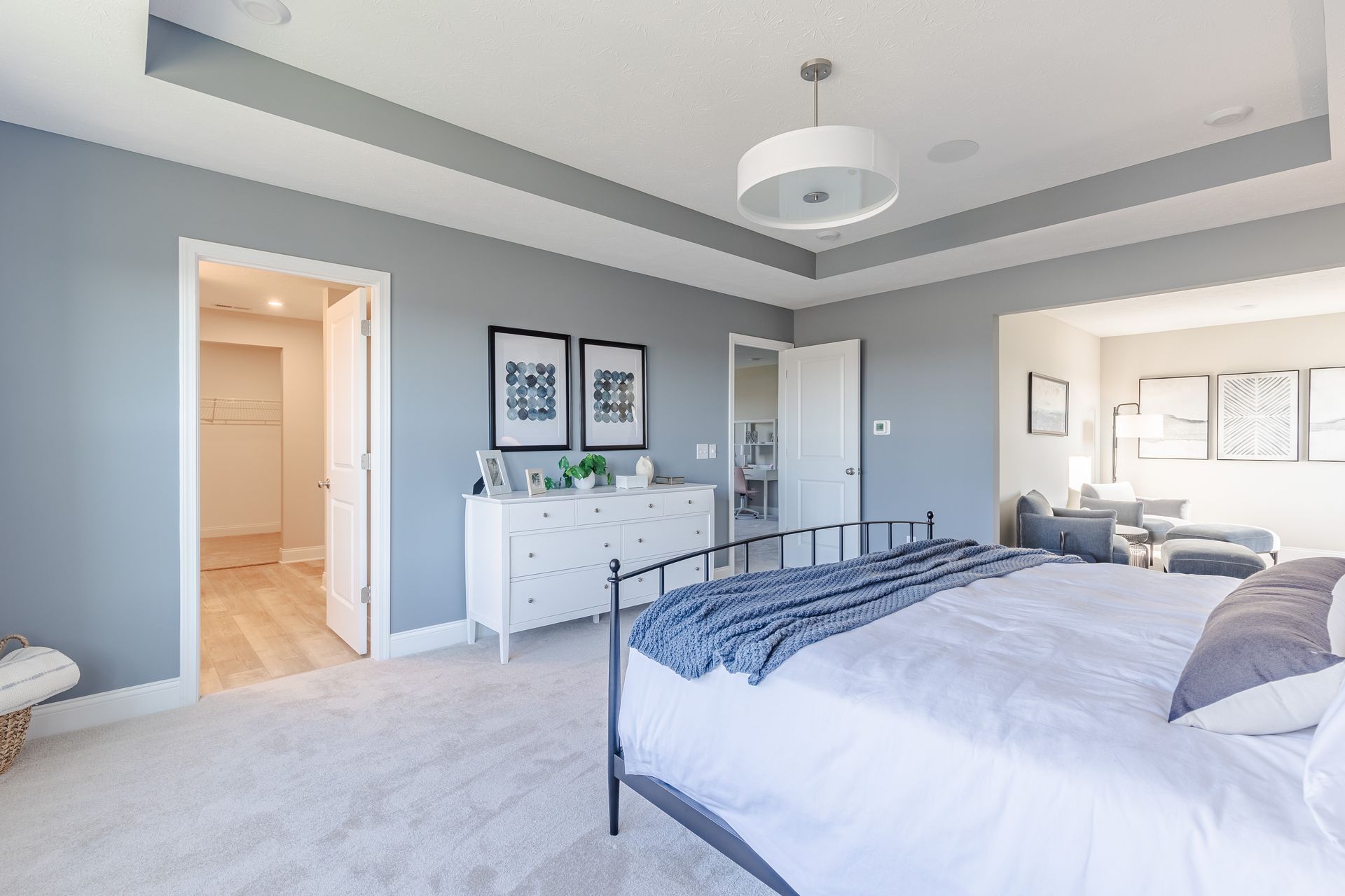 27 Primary Bedroom