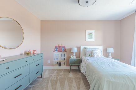33 Bedroom