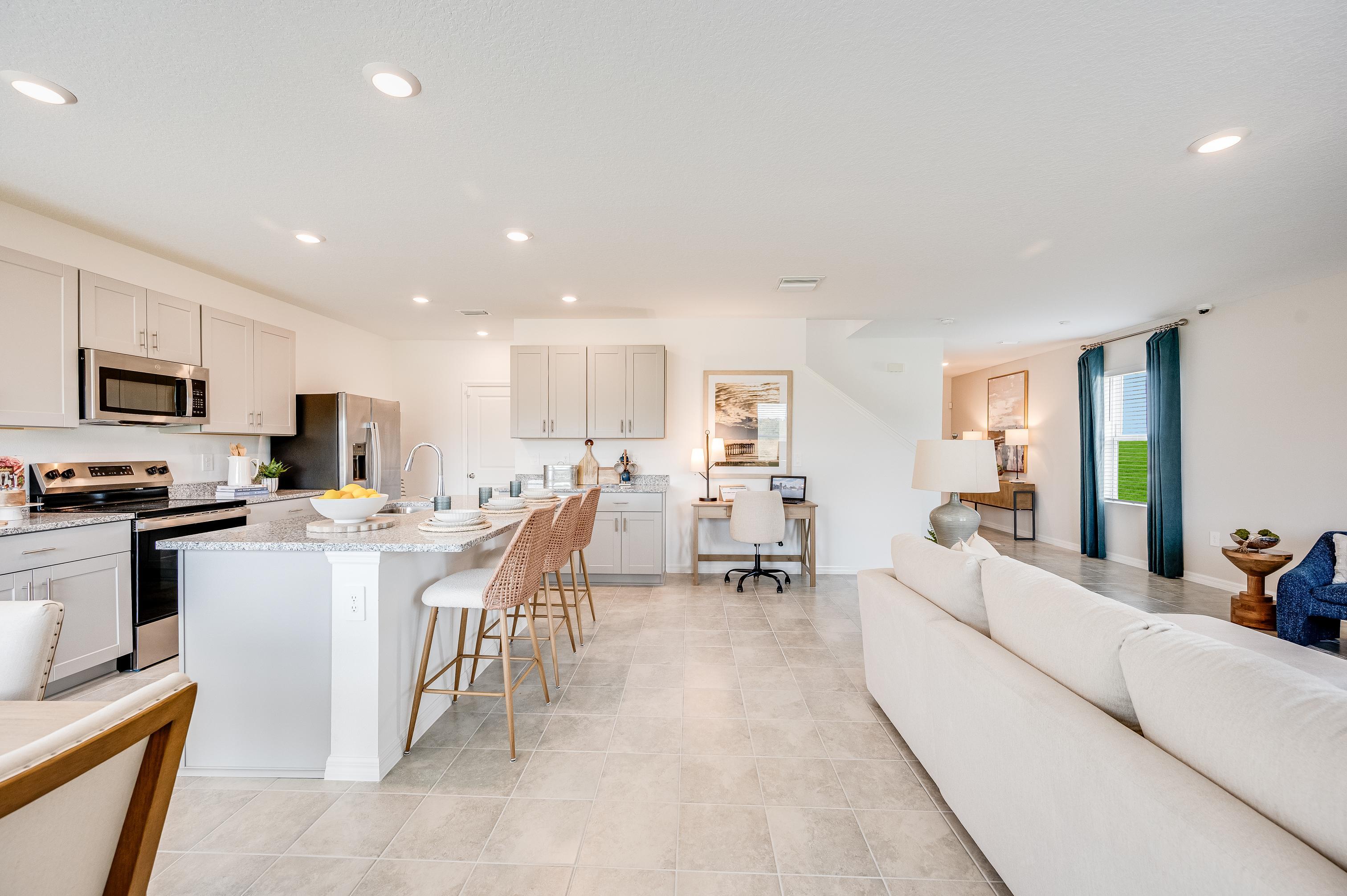 hj-fl-tampa-rc-0110-palmwind-elm-dining-to-li...