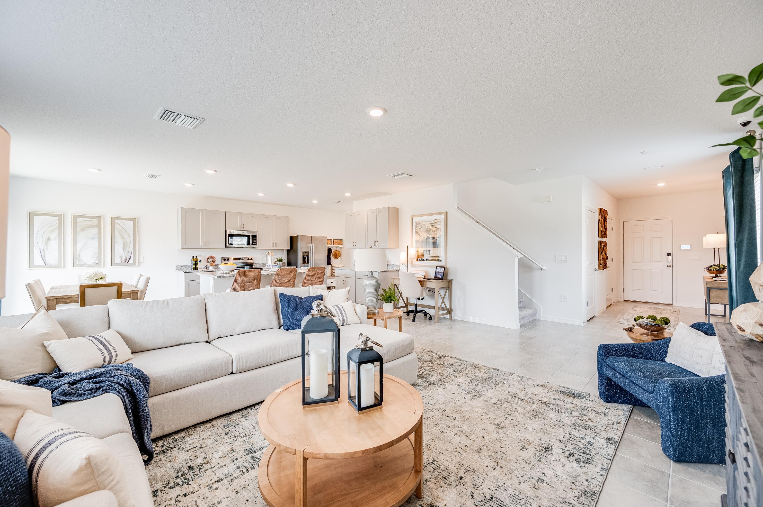 hj-fl-tampa-rc-0110-palmwind-elm-living-to-ki...