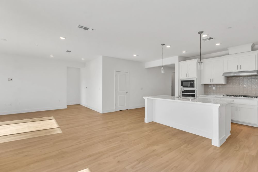 10308 Evangeline Way-41