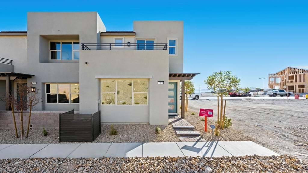 1489 Song Lark Lane. Las Vegas, NV 89138