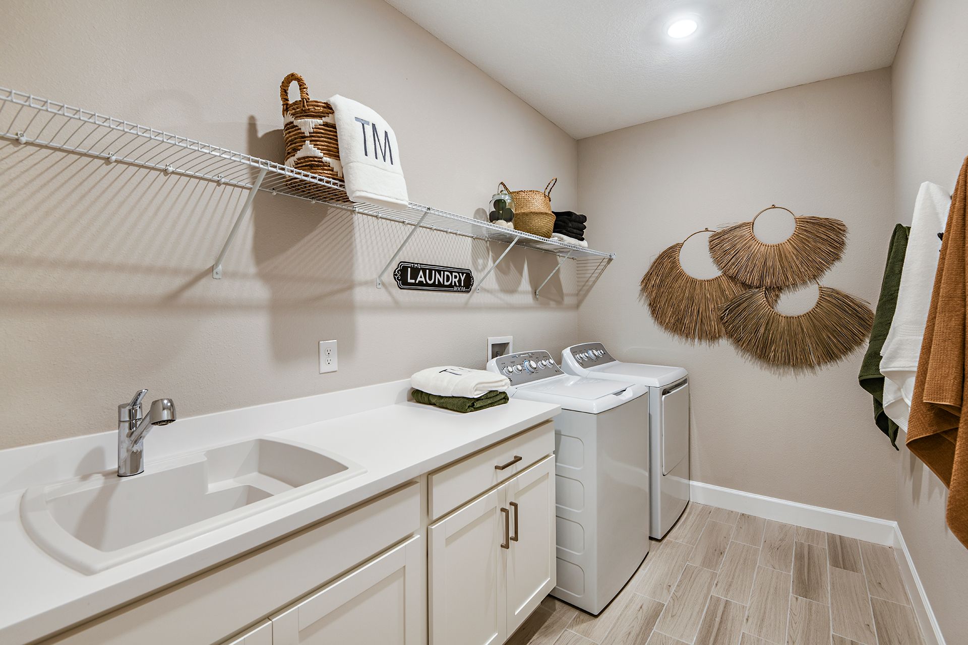 Colbert-Landing-Azores-2198-web